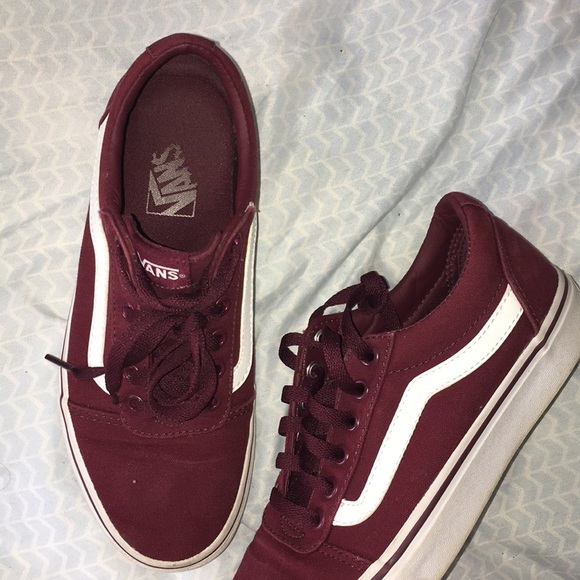 Bargundy vans - Picture 2 of 4